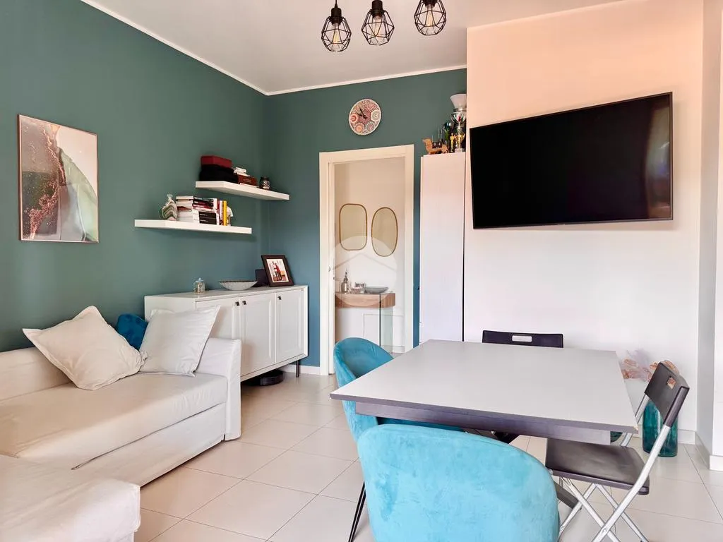 Soggiorno - Modern 2-Bedroom in Talenti, Rome