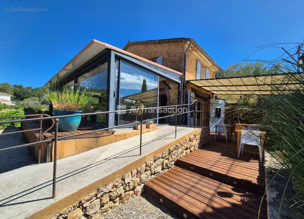 Terrass - Restaurant with Terrace in Lorgues