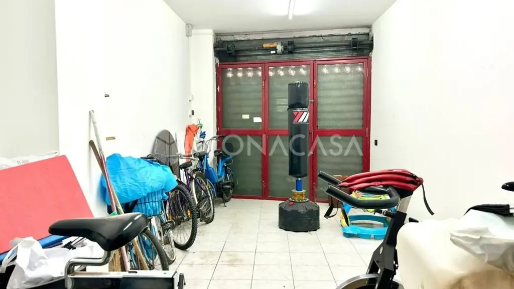 Garaaž - Rear-Facing Apartment with Box in San Severo