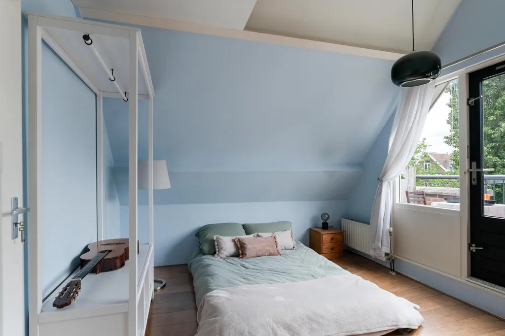 Magamistoad - Waterfront Duplex with Balcony in Rotterdam