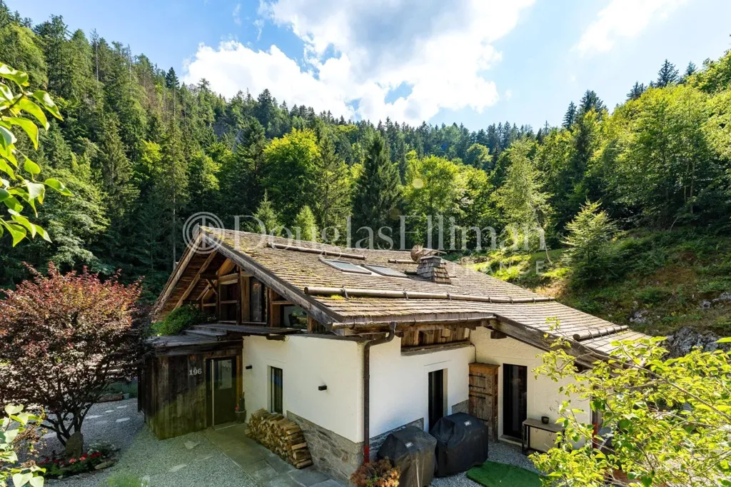 Extérieur - Ferme Historique avec Piscine à Les Houches