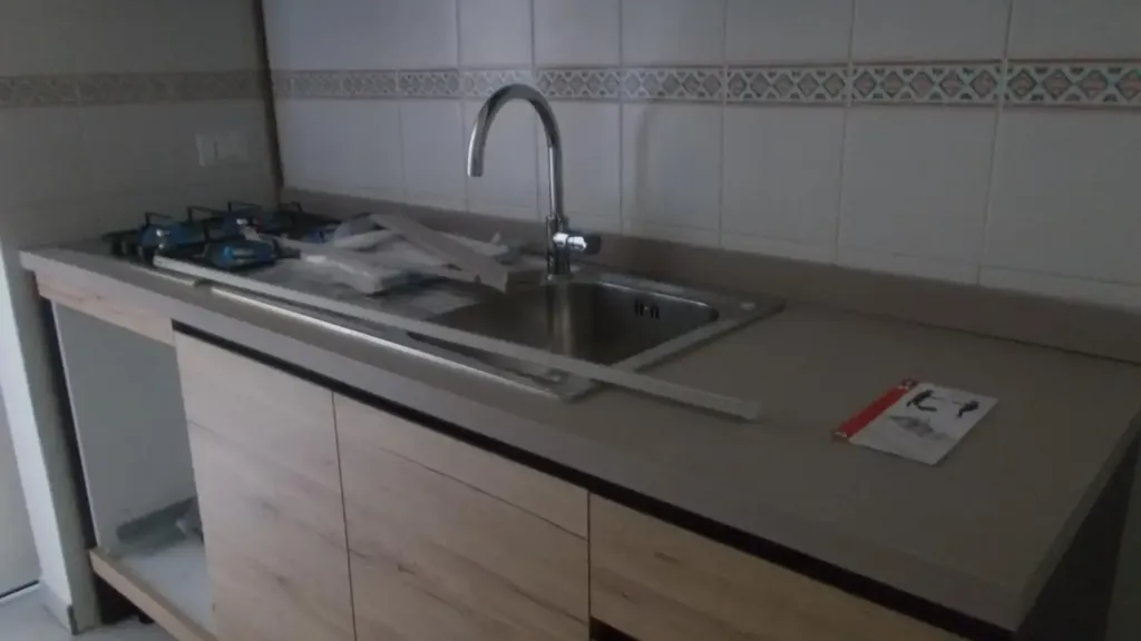 Cuisine - Armed Trilocale in Pontedera
