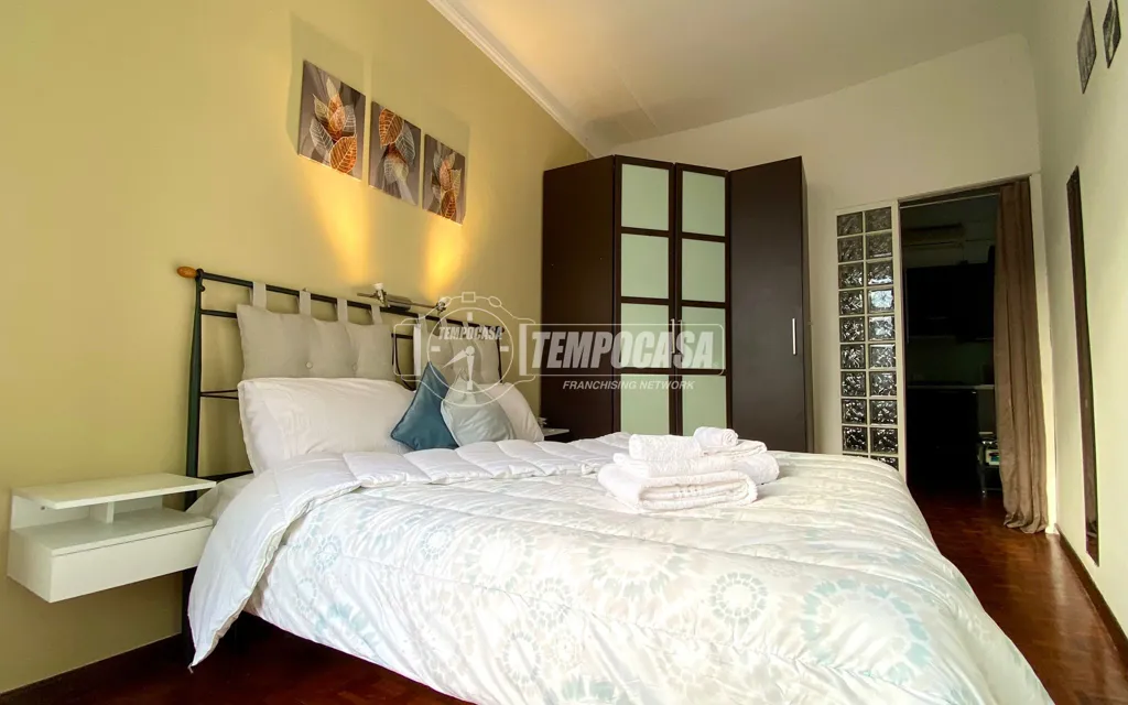 Chambres - Armed Two-Bedroom Apartment in Milan