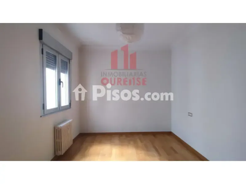 Pièces - Apartment with Balcony in City Centre