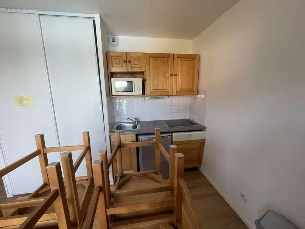 Kitchen - Apartment with Balcony in Super Besse