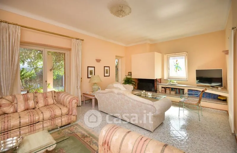 Soggiorno - Modern Villa with Garden in Torricella