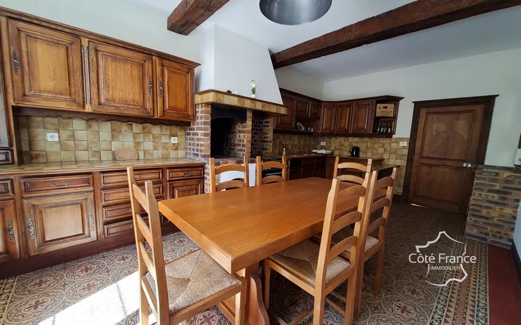 Dining Room - 4-Bedroom House with Garden in Monthermé
