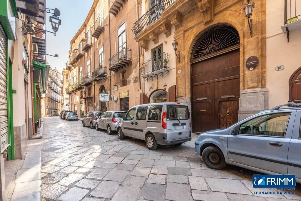 Exterior - Restored Flat with Frescoes in Palermo
