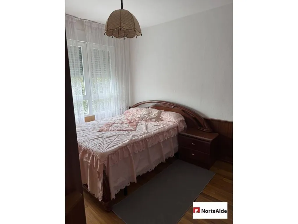 Chambres - Apartment with Balcony and Terrace in Arrontegi Centre