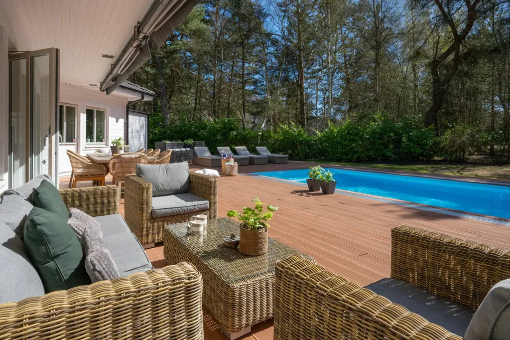 Pool - Spacious Bungalow with Pool in Ljungskogen