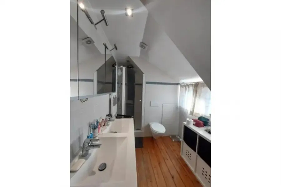 Vannitoad - Duplex Apartment with Terrace in Eupen