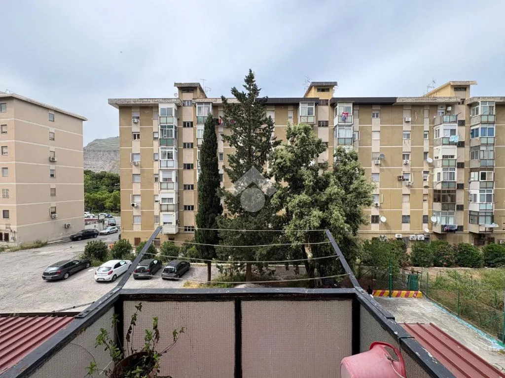 Rõdu - 3-Room Apartment with Balcony in Palermo