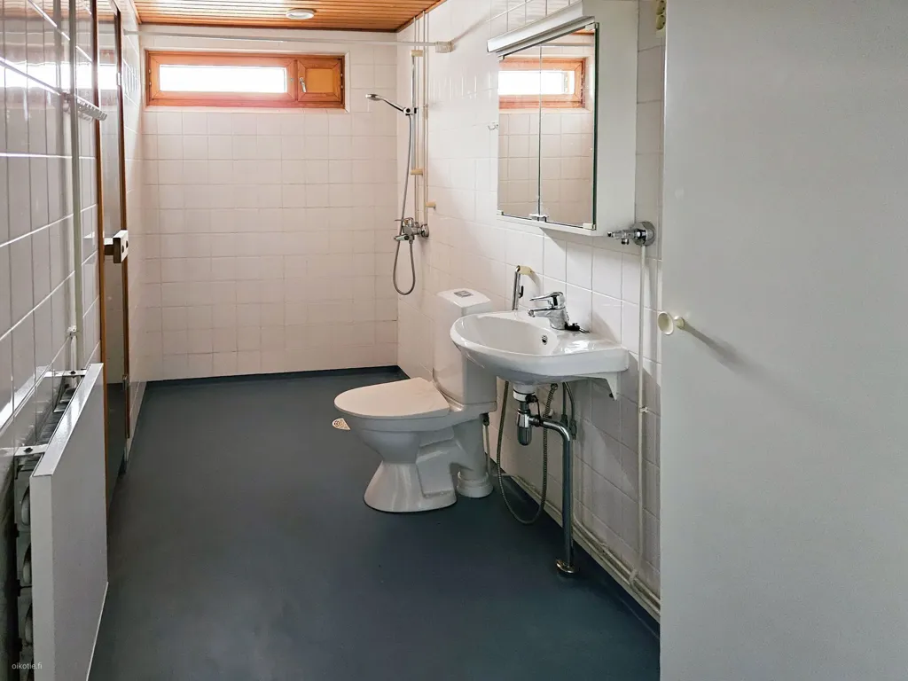 Bagni - Seafront Apartment with Sauna in Herttoniemi, Helsinki