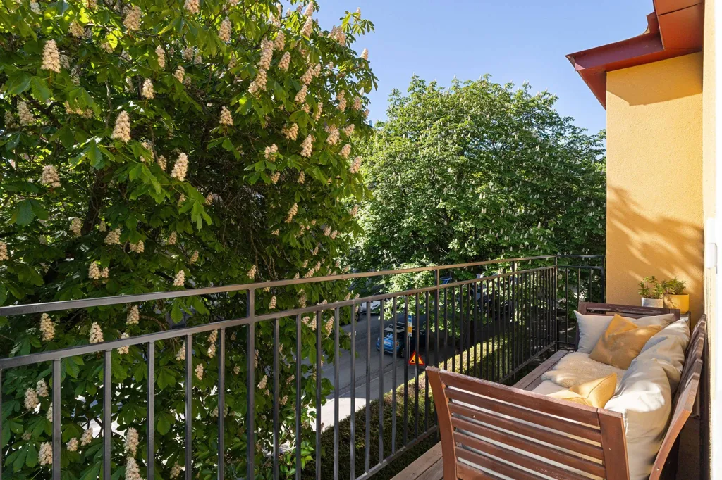 Rõdu - Charming 1930s Villa-Style Flat in Gamla Råsunda
