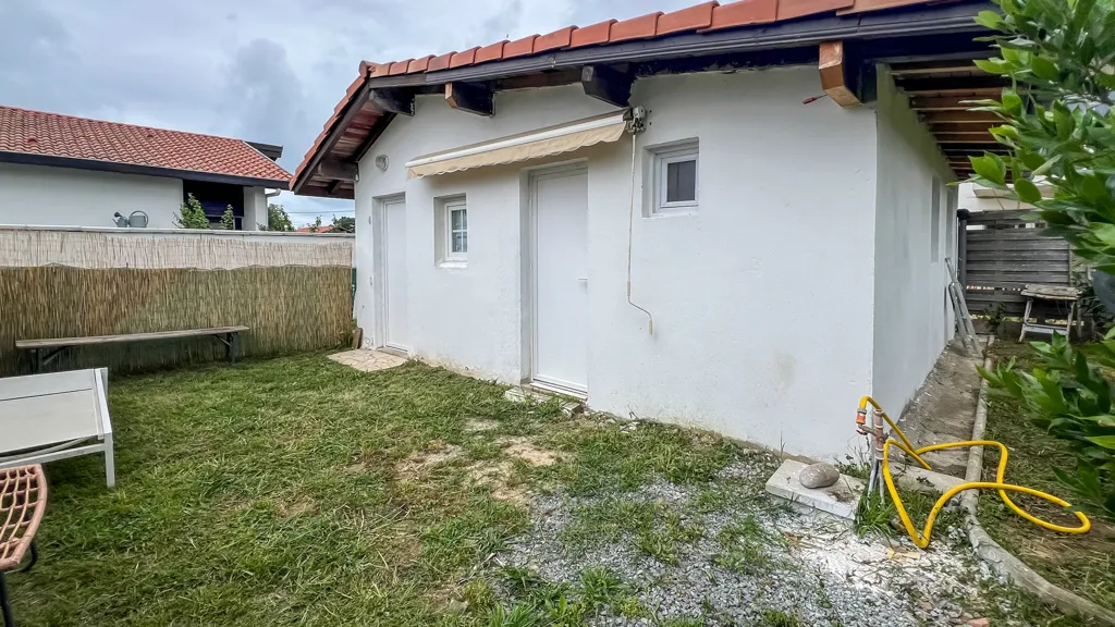 Aed - Type 2 Flat with 541 m² Plot in Haut Boucau