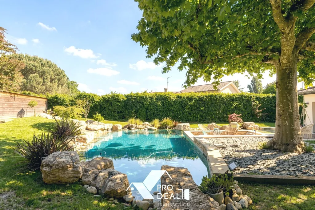 Piscine - Maison avec Piscine au Calme à Saint-Bernard