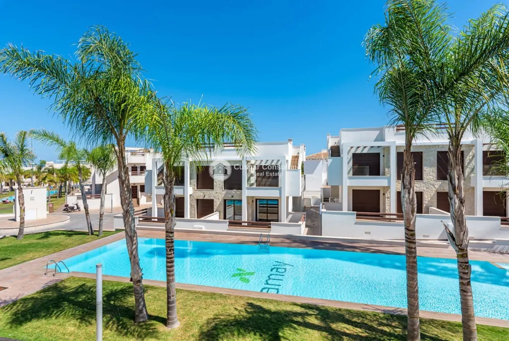 Piscine - Penthouse with Mountain Views in Torrevieja