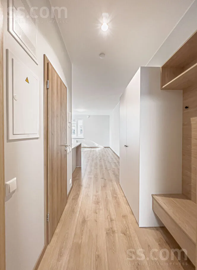 Esik - Studio Apartment with Elevator in Riga Centre