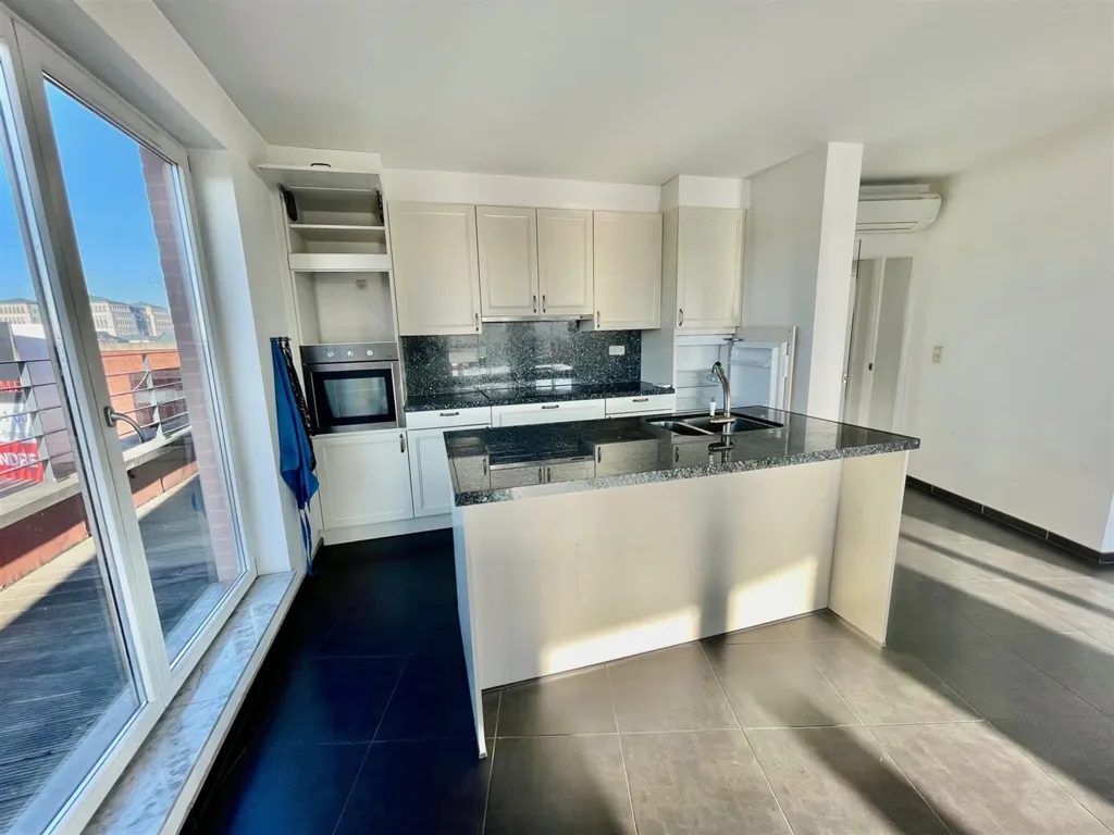 Köök - Penthouse with 300° View in Brussels