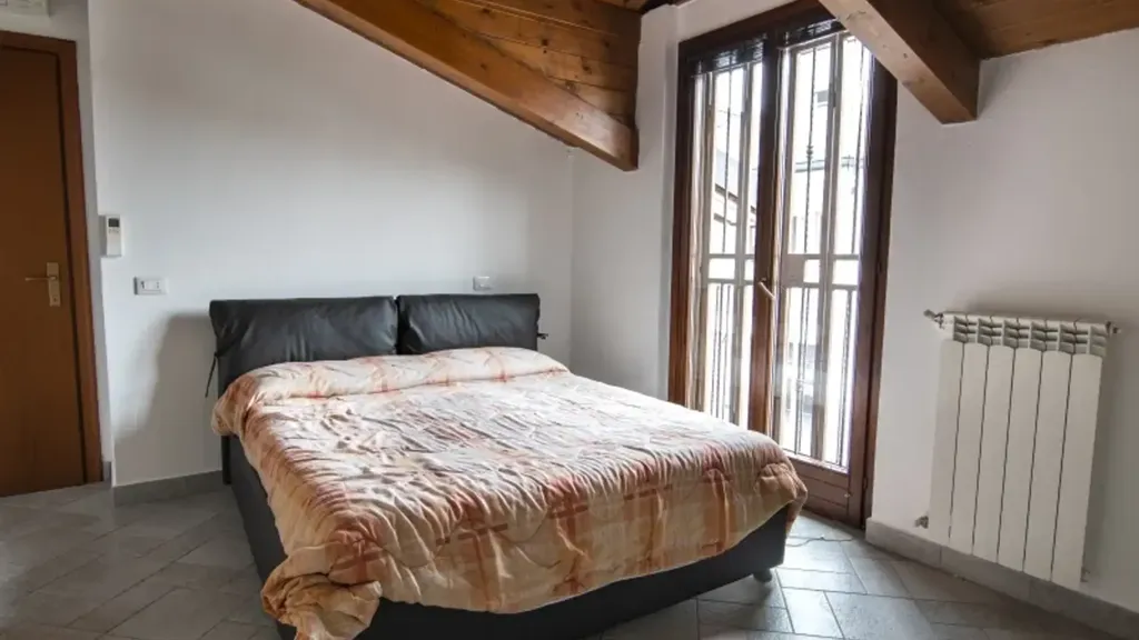 Camere da letto - Appartamento arredato con terrazzo a Binzago, Cesano Maderno