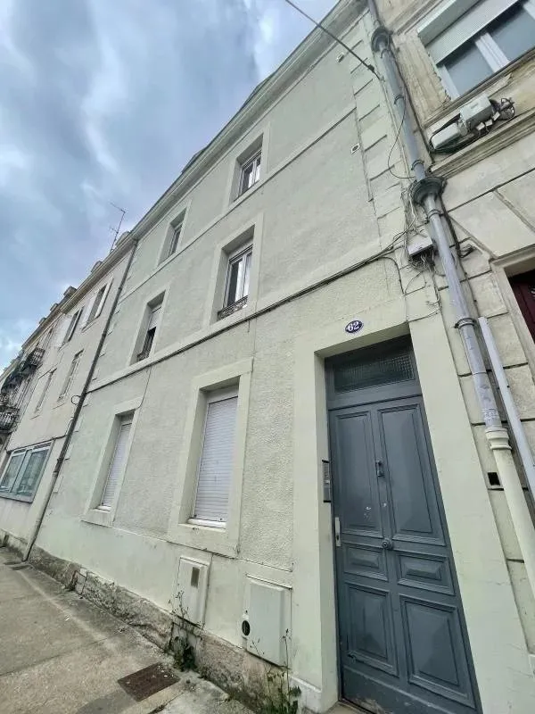 Extérieur - Studio Meublé avec Commerces à Rue Gambetta