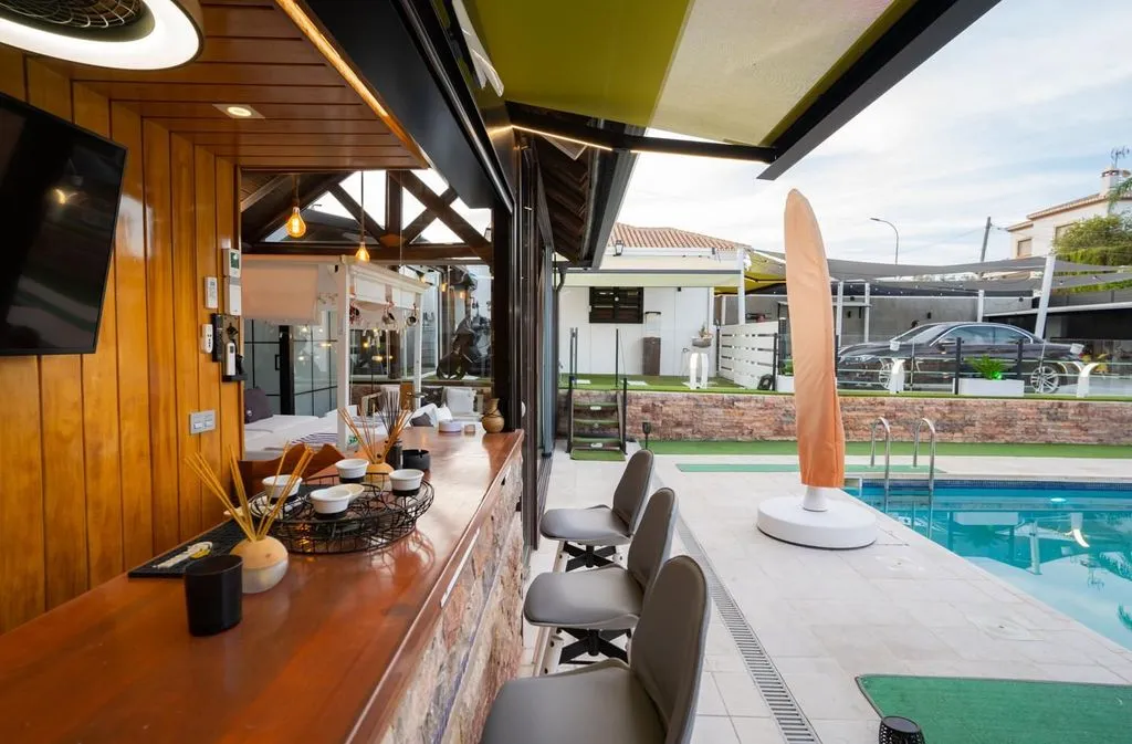 Piscine - Luxury Villa with Pool in Torremolinos