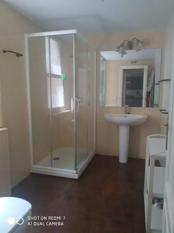 Salles de bain - Furnished Flat with Balcony in Salamanca