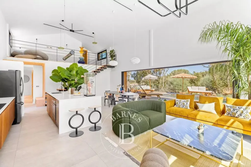 Elutuba - Contemporary Villa with Pool near Bonifacio