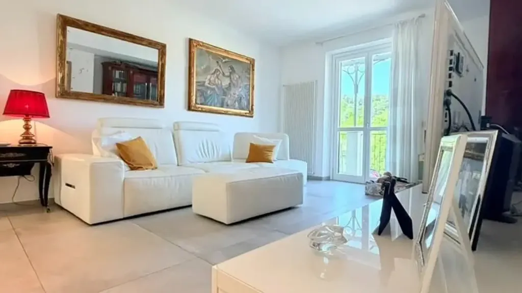 Séjour - Apartment with Garden in Central Massa