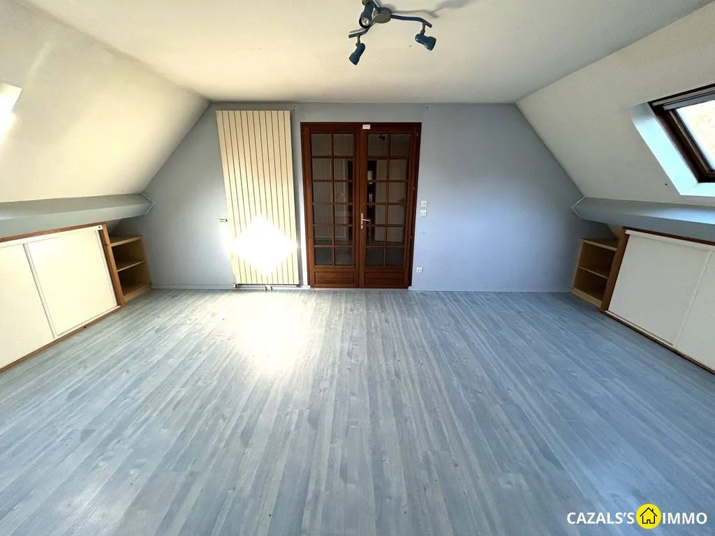 Toad - Traditional House with Pool in Cely