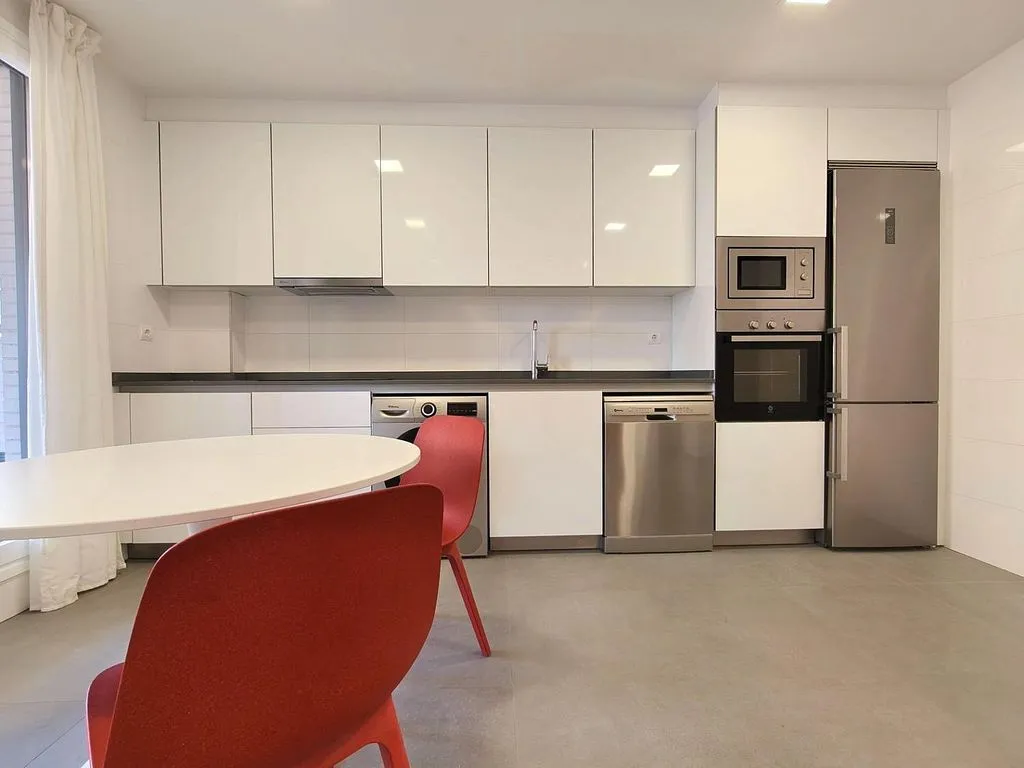 Cuisine - Modern Apartment with Pool in Parquesol