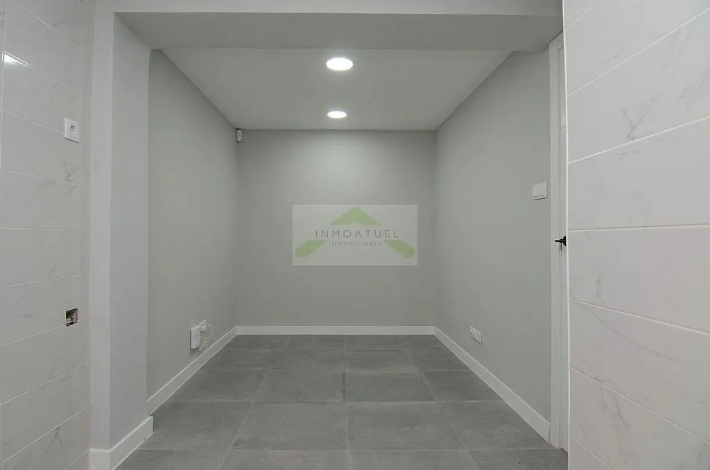 hallway_entrance