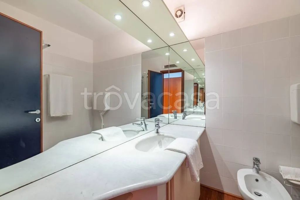 Bagni - Luxury Flat with Seafront Balcony in Bordighera