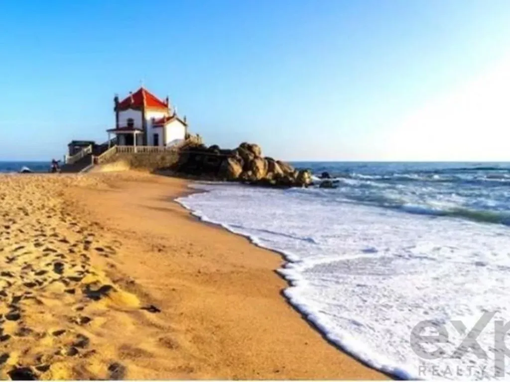 Building Land with Seafront in Vila Nova de Gaia