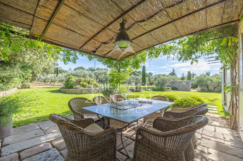 Terrace - Mas with Heated Pool in Alpilles Olive Park