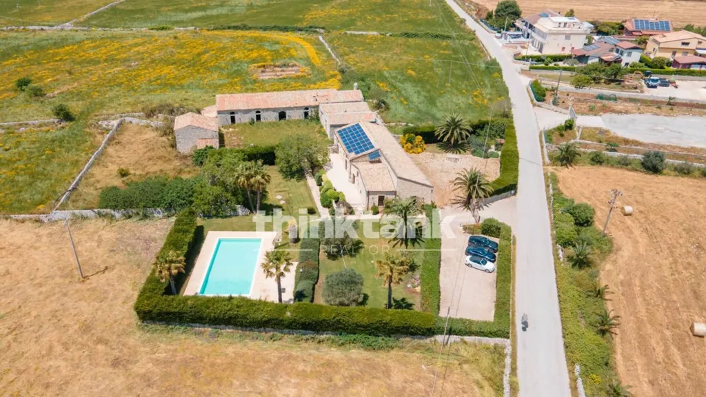 Õhuvaade - Rustic Villa with Pool in Ragusa