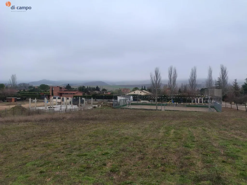 Giardino - Urban Plot with Approved Project in Castronuevo de Esgueva