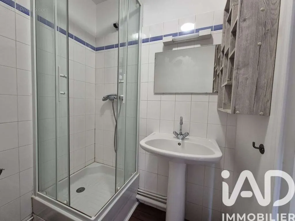 Vannitoad - Duplex Studio with Parking in Brest