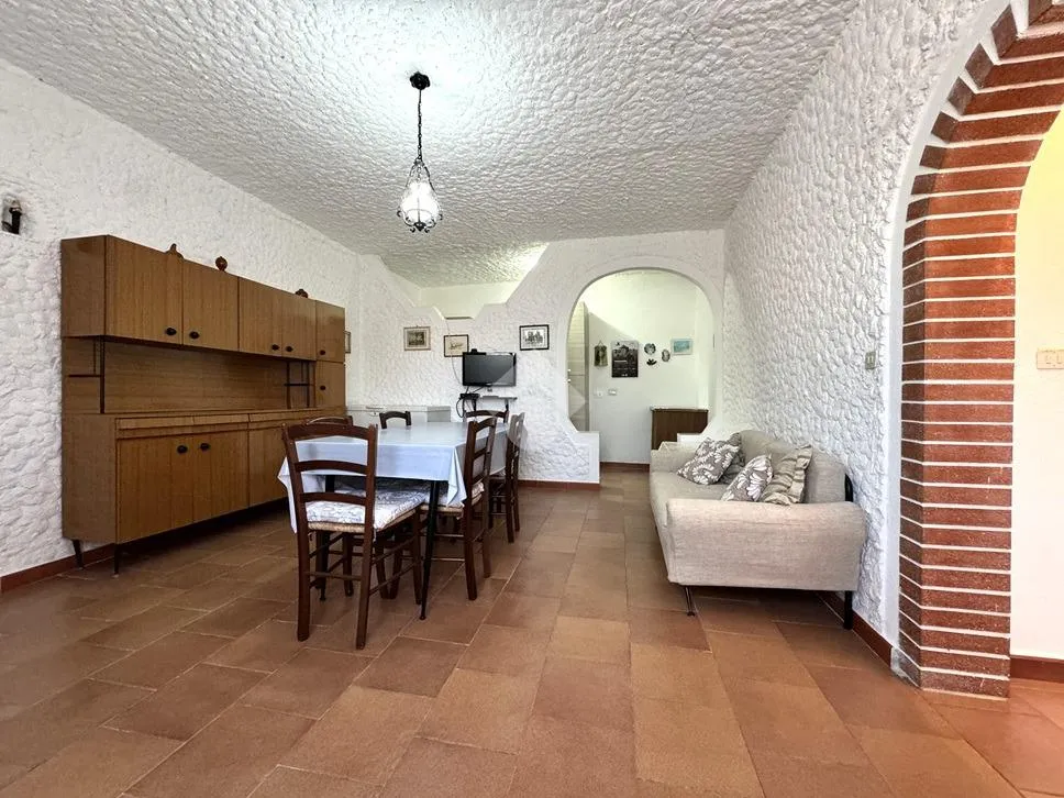 Söögituba - Villa with Garden near Siniscola Beaches