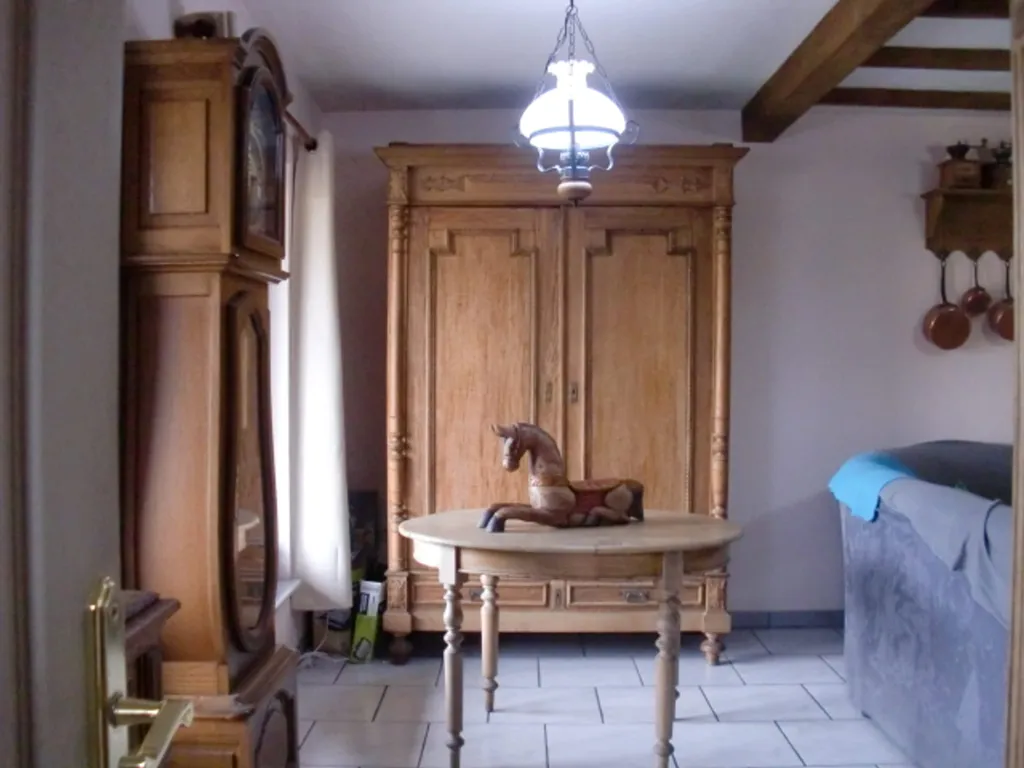 Salle à manger - Maison Fermette avec Jardin à Pâturages
