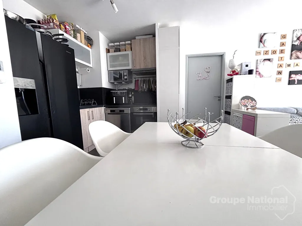 Salle à manger - Appartement dernier étage avec terrasse à Miramas