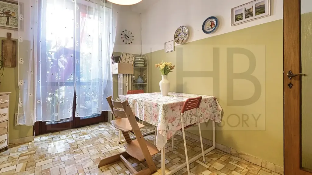 Salle à manger - Spacious Trilocale with Balcony in Milan