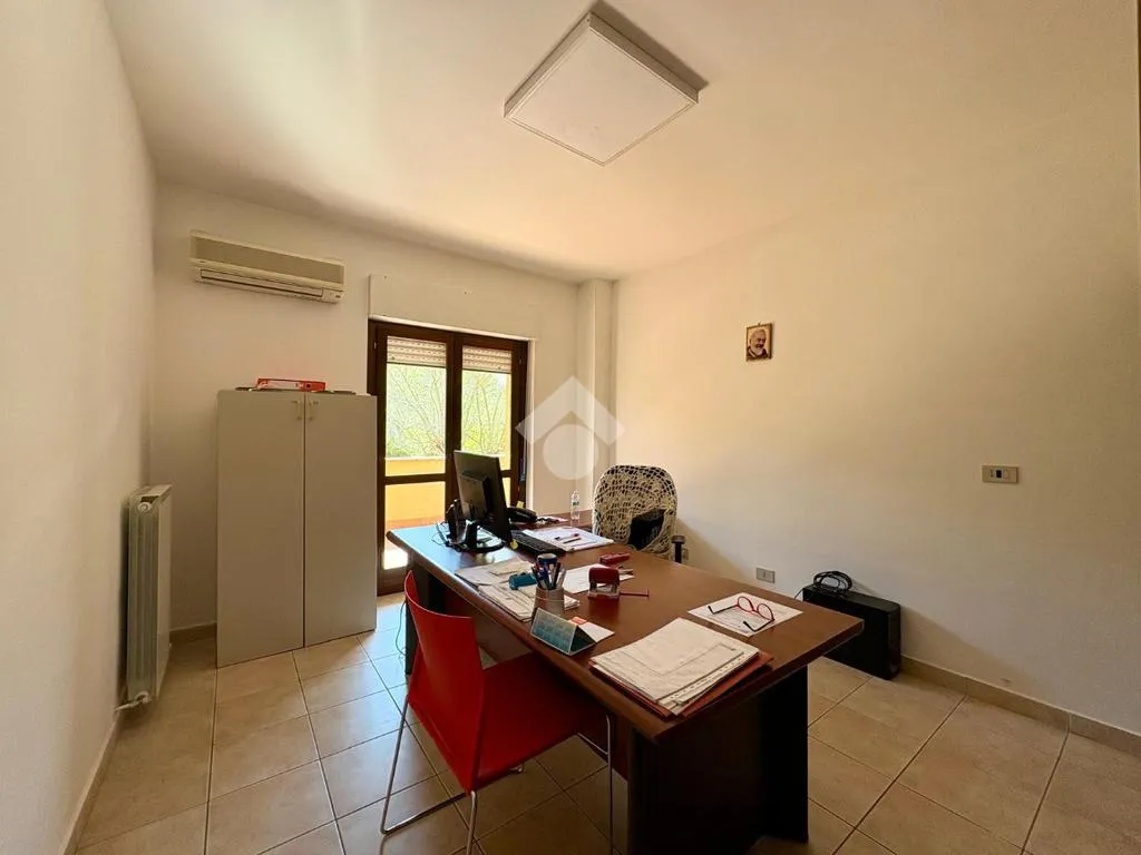 Bureau - Flat with Terrace in Arcavacata
