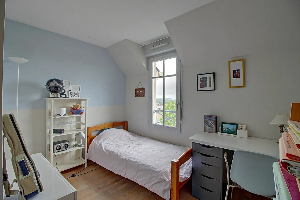 Chambres - Duplex Lumineux avec Balcon à Chambourcy