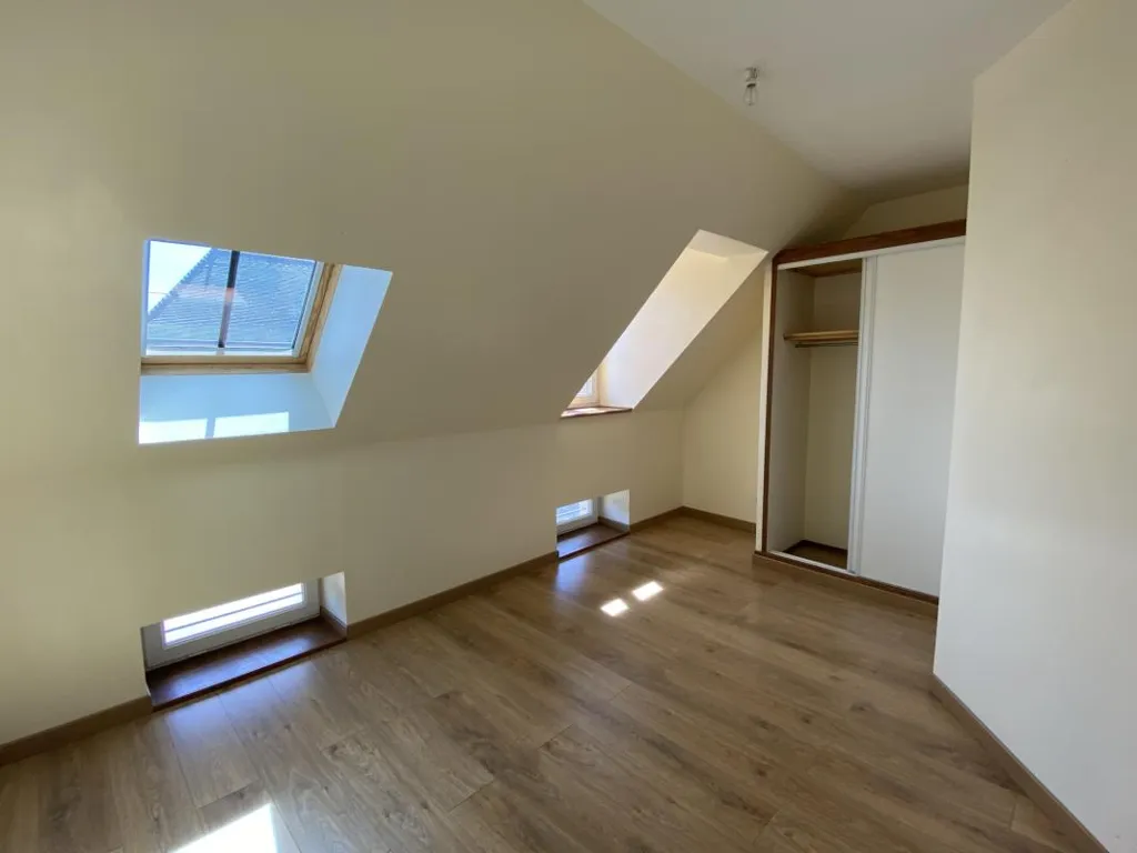 Toad - Apartment with Balcony in Montcenis