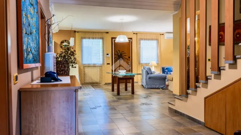 Esik - Prestigious Villa with Private Pool in Ardea
