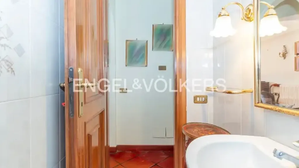 Salles de bain - Terraced Villa with Panoramic View in Frascati