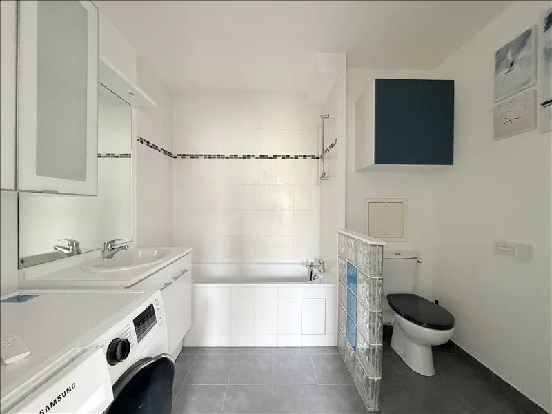 Bagni - Furnished Flat with Balcony in Fleury-Mérogis