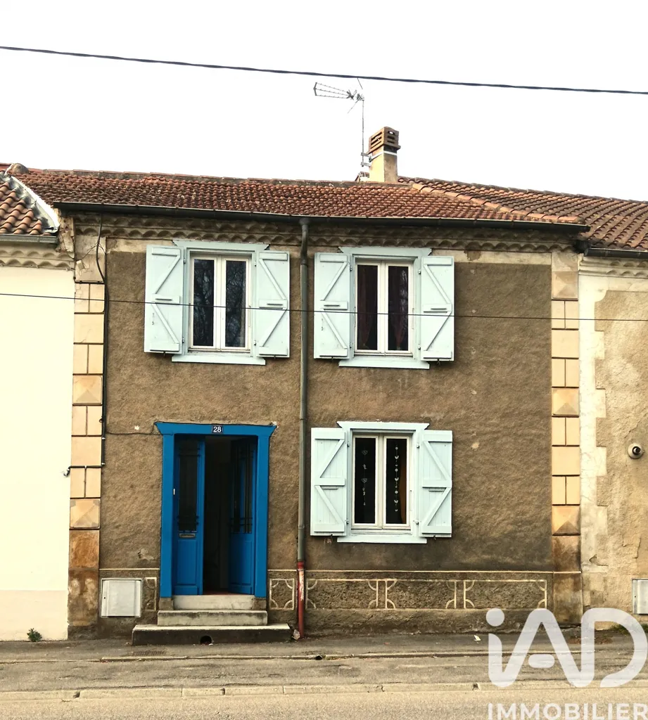 Extérieur - Maison de Ville Rénovée avec Terrasse à Mirande
