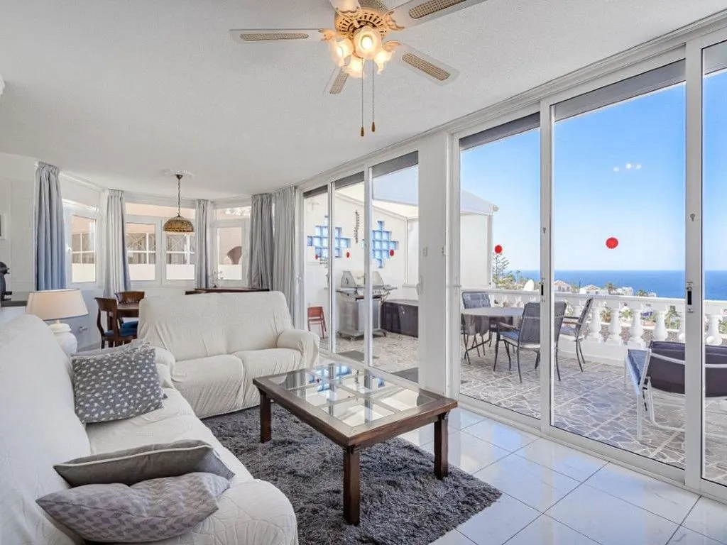Séjour - Luxury Villa with Ocean Views in Adeje